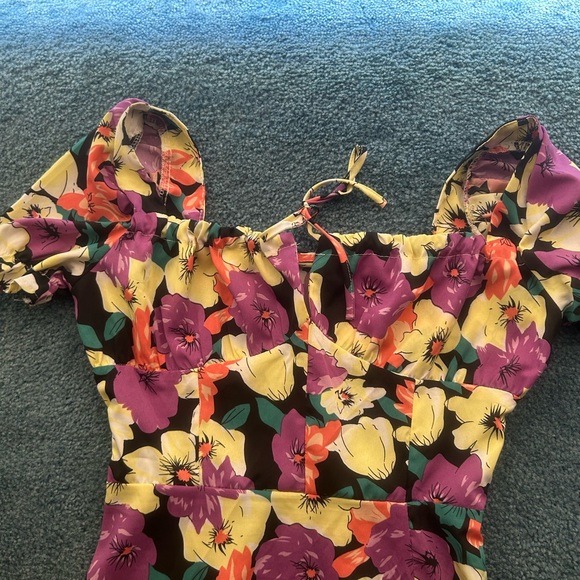 Floral Dress - Picture 2 of 10